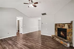 66 Mallie Ct, Hampton, GA 30228 - Photo 5
