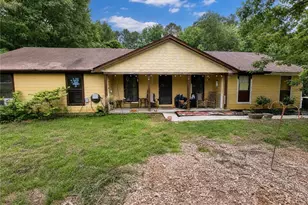 130 Goodman Dr, Fayetteville, GA 30215 - Photo 1