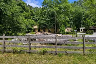 130 Goodman Dr, Fayetteville, GA 30215 - Photo 3