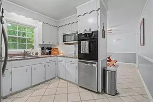 98 James St, Tallapoosa, GA 30176 - Photo 3