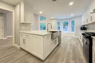 528 Parkstone Ln, Woodstock, GA 30189 - Photo 3