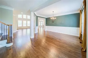 5660 Cascade Tr, Cumming, GA 30040 - Photo 5