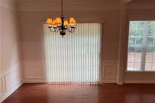 1376 Bellsmith Dr, Roswell, GA 30076 - Photo 9