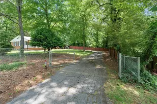 206 Ridley Dr, Carrollton, GA 30117 - Photo 37