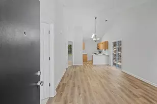 1075 Daventry Crossing, Woodstock, GA 30188 - Photo 3
