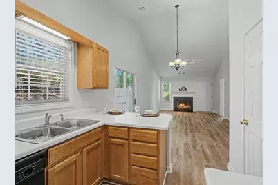 1075 Daventry Crossing, Woodstock, GA 30188 - Photo 5