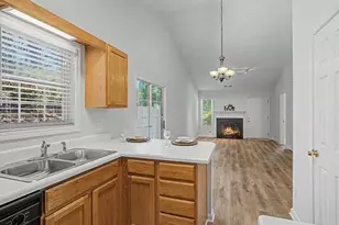 1075 Daventry Crossing, Woodstock, GA 30188 - Photo 5