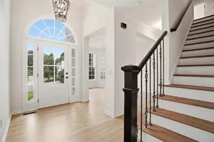 1025 Russell Point, Suwanee, GA 30024 - Photo 3