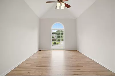 1025 Russell Point, Suwanee, GA 30024 - Photo 19