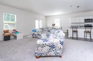 305 River Br Wy, Hoschton, GA 30548 - Photo 7