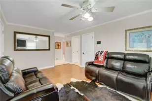 4742 Mercer Rd, Stone Mountain, GA 30083 - Photo 19