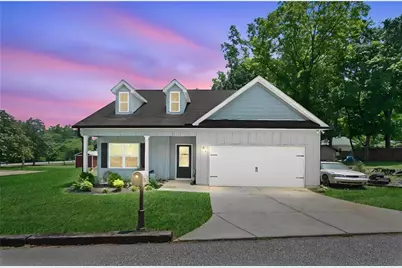 47 Hoke Street, Maysville, GA 30558 - Photo 1