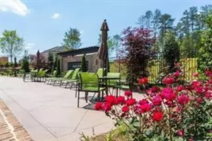 26 Lochurst Ln, Roswell, GA 30076 - Photo 19