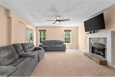 105 Hawk Ln, Carrollton, GA 30116 - Photo 7