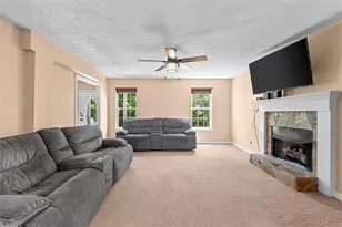 105 Hawk Ln, Carrollton, GA 30116 - Photo 7