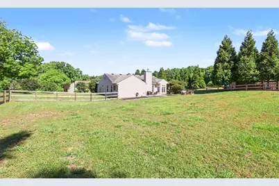 1902 Kirkland Avenue, Statham, GA 30666 - Photo 3