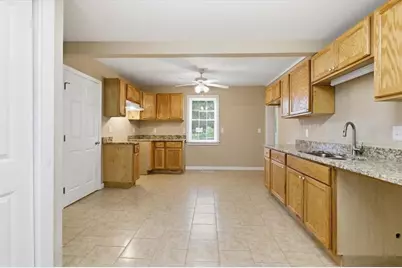 305 Grove Avenue SE, Lindale, GA 30147 - Photo 11