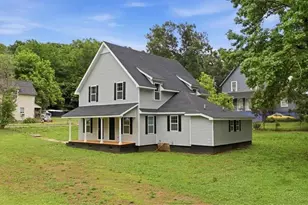305 Grove Ave SE, Lindale, GA 30147 - Photo 1