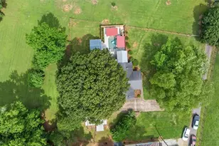 8669 Davis St, Braselton, GA 30517 - Photo 63