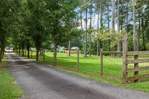 8669 Davis St, Braselton, GA 30517 - Photo 37