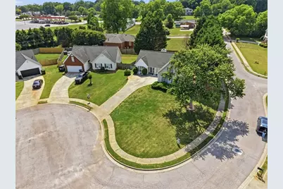 35 Shenandoah Drive, Winder, GA 30680 - Photo 3
