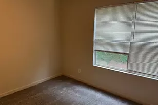 3237 Fairington Dr, Lithonia, GA 30038 - Photo 3