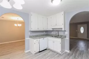 1380 Timber Walk Dr, Loganville, GA 30052 - Photo 7