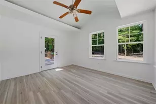 200 Huntcliff Ct, Fayetteville, GA 30214 - Photo 13