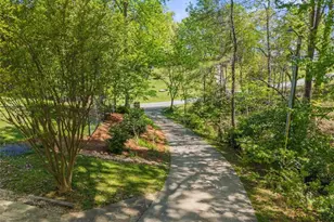 725 Nix Dr, Gainesville, GA 30501 - Photo 5
