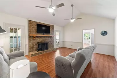 725 Nix Drive, Gainesville, GA 30501 - Photo 11