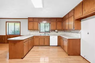 1738 Rivermist Dr, Lilburn, GA 30047 - Photo 25
