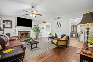 325 Presidential Dr, Dallas, GA 30157 - Photo 3