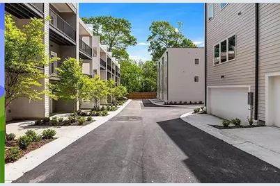 1445 Walker Pl SE, Atlanta, GA 30317 - Photo 13
