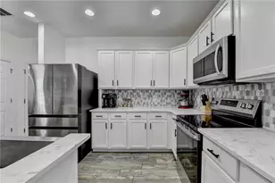 3329 Castleberry Village Cir, Cumming, GA 30040 - Photo 13