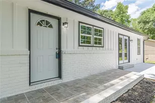 8591 Chestnut Ln, Lithia Springs, GA 30122 - Photo 11