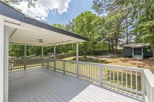 8591 Chestnut Ln, Lithia Springs, GA 30122 - Photo 7