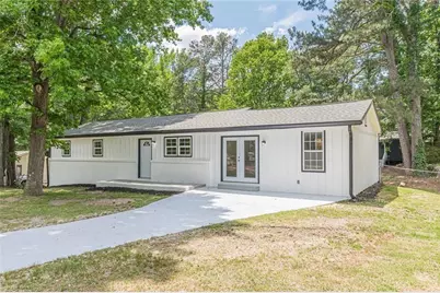 8591 Chestnut Lane, Lithia Springs, GA 30122 - Photo 9