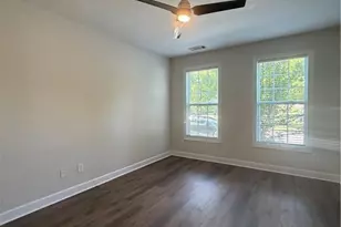 6035 Bayrose Cir, East Point, GA 30344 - Photo 21