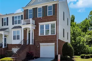 221 Balaban Cir, Woodstock, GA 30188 - Photo 3