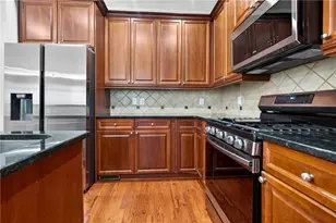 19 High Top Rd, Atlanta, GA 30328 - Photo 17