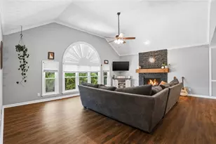 102 Hearthstone Dr, Woodstock, GA 30189 - Photo 5