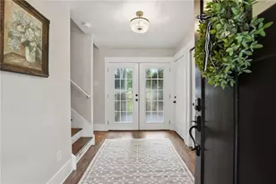 2484 Marguerite Pl N E, Marietta, GA 30068 - Photo 3