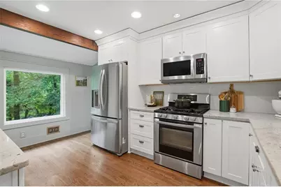 2484 Marguerite Place NE, Marietta, GA 30068 - Photo 11