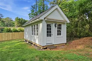 2484 Marguerite Pl N E, Marietta, GA 30068 - Photo 49