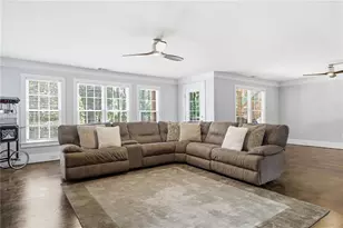 401 Maple Ridge Ct, Cumming, GA 30028 - Photo 37