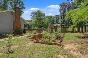 1354 W Prospect Dr, Lawrenceville, GA 30043 - Photo 31