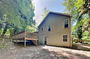628 Bluff Dr, Woodstock, GA 30188 - Photo 17