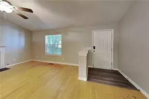 628 Bluff Dr, Woodstock, GA 30188 - Photo 3