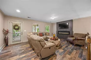 680 Warm Springs Ct, Loganville, GA 30052 - Photo 41