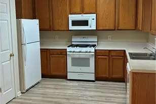 1692 Atkinson Park Circle, Lawrenceville, GA 30043 - Photo 3
